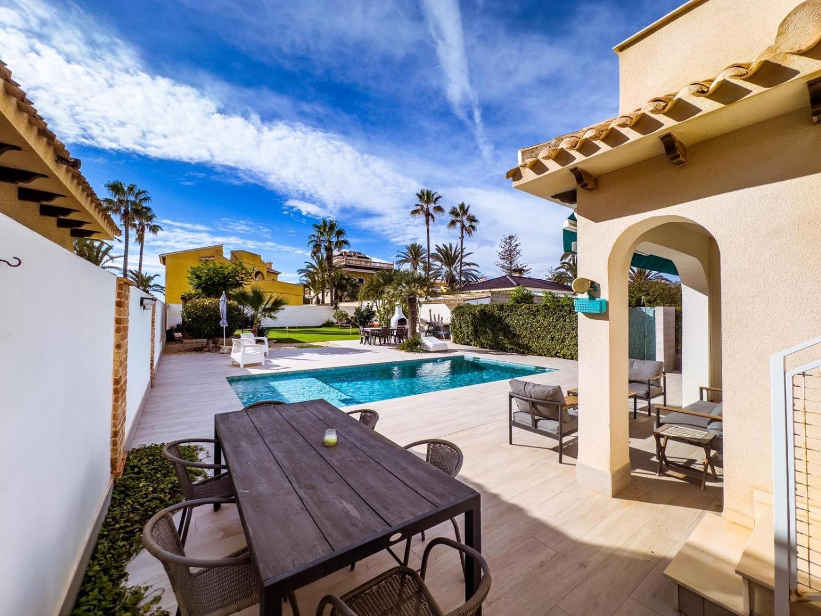 Beach Villa Playa Flamenca Оріуела Екстер'єр фото