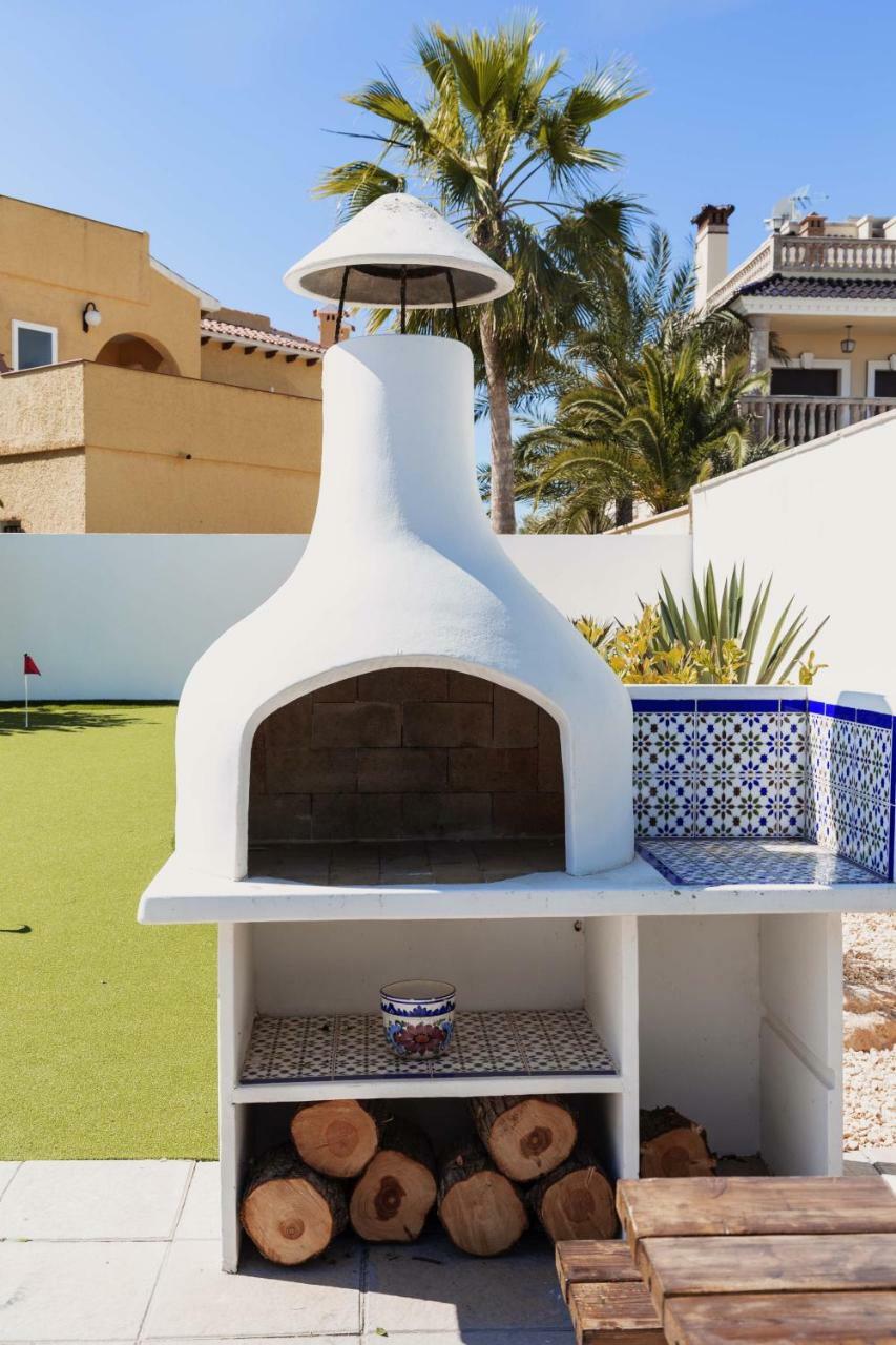 Beach Villa Playa Flamenca Оріуела Екстер'єр фото